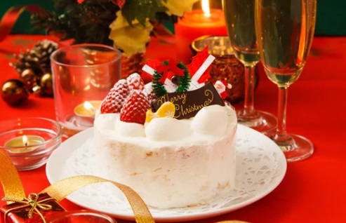 崩れたクリスマスケーキ